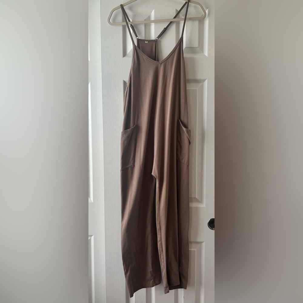Brown Sleeveless Jumpsuit with Pockets